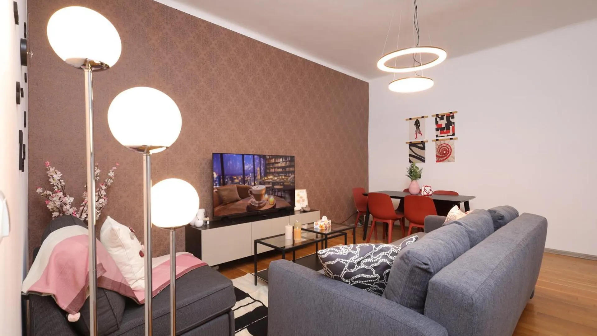 Ruby Holiday Home With Patio Vienna Austria