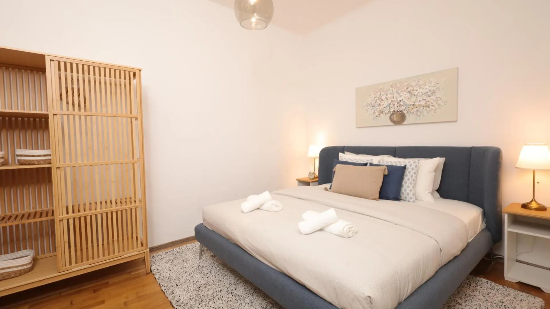 Apartment Ruby Holiday Home With Patio Vienna