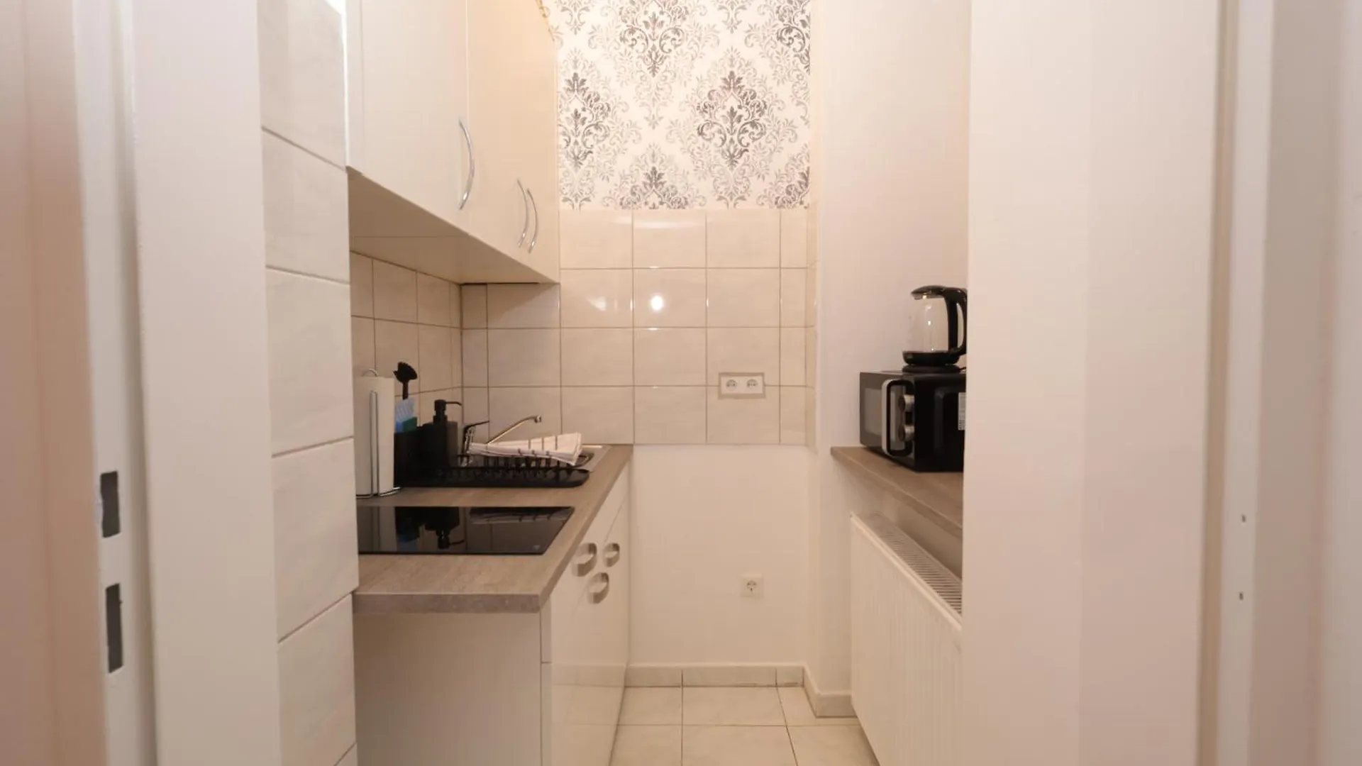 Apartment Ruby Holiday Home With Patio Vienna Austria